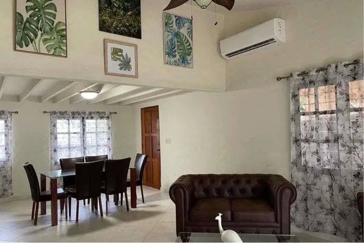 Casa en venta con vista al mar, Playa Malibú, Nueva Gorgona