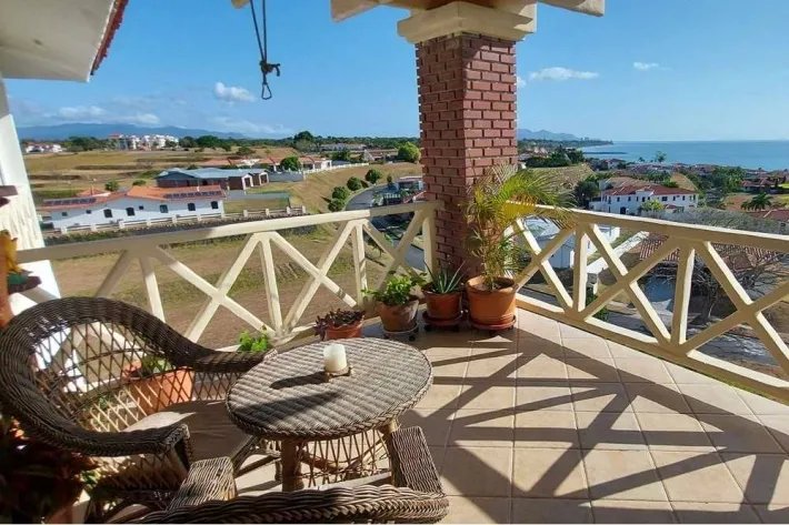 Penthouse for sale in Vista Mar, San Carlos