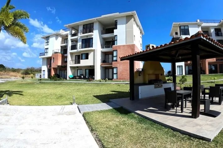 Venta de apartamento en PH Casa Real, Vista Mar, San Carlos