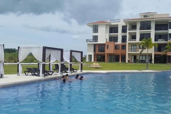 Venta de apartamento en Vistamar, Casa Real, San Carlos