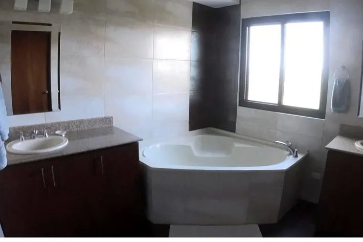 Venta de apartamento en PH Casa Real, Vista Mar, San Carlos