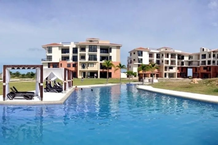 Venta de apartamento en PH Casa Real, Vista Mar, San Carlos