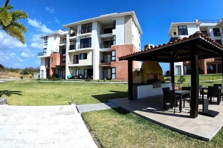 Venta de apartamento en PH Casa Real, Vista Mar, San Carlos
