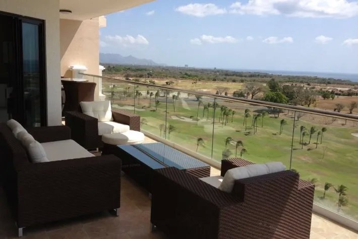 Venta de apartamento en PH Casa Real, Vista Mar, San Carlos