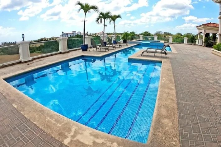 Venta de apartamento en PH Casa Real, Vista Mar, San Carlos