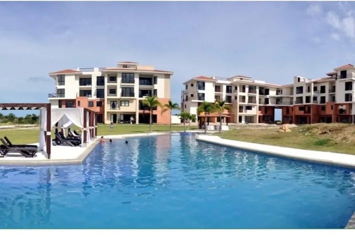 Venta de apartamento en PH Casa Real, Vista Mar, San Carlos