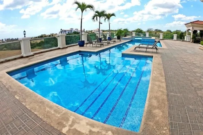 Venta de apartamento en PH Casa Real, Vista Mar, San Carlos