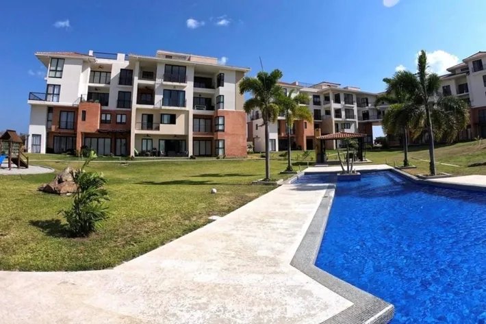 Venta de apartamento en PH Casa Real, Vista Mar, San Carlos
