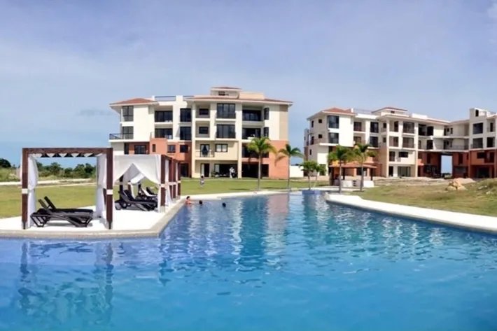 Venta de apartamento en PH Casa Real, Vista Mar, San Carlos