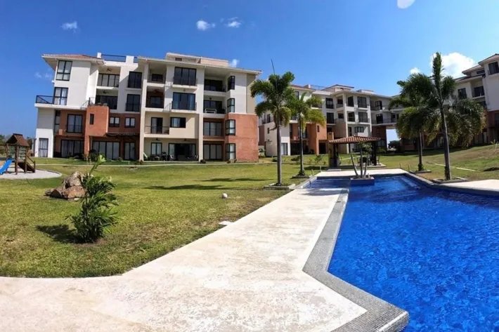 Venta de apartamento en PH Casa Real, Vista Mar, San Carlos