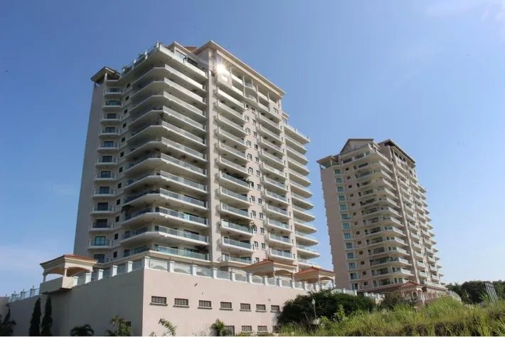 Venta de apartamento en PH Casa Real, Vista Mar, San Carlos