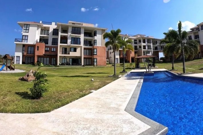 Venta de apartamento en PH Casa Real, Vista Mar, San Carlos