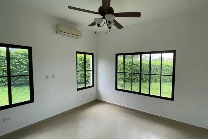 Venta de casa en Hacienda del Pacifico, Vista Mar, San Carlos