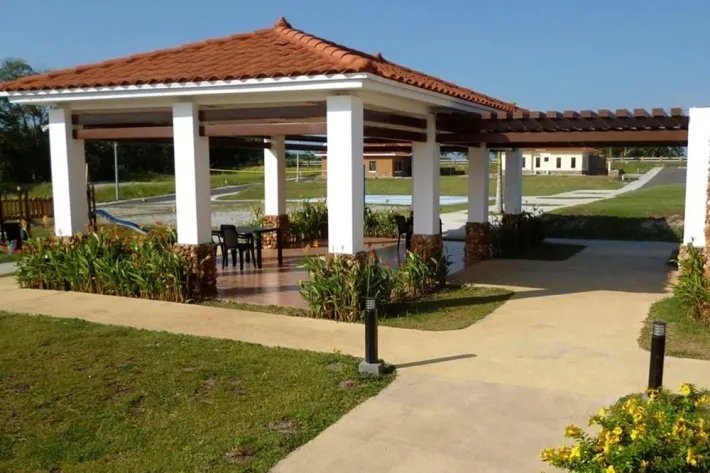 Venta de Casa en Rodeo Viejo Country, San Carlos