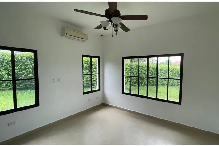 Venta de casa en Hacienda del Pacifico, San Carlos