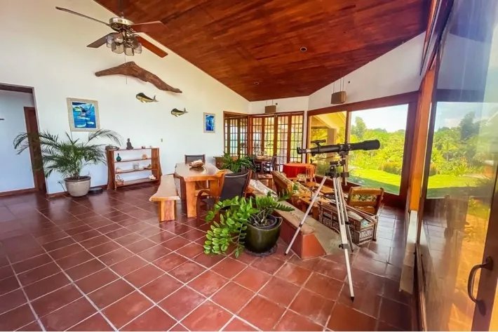 Beachfront house for sale in Costa Esmeralda, San Carlos