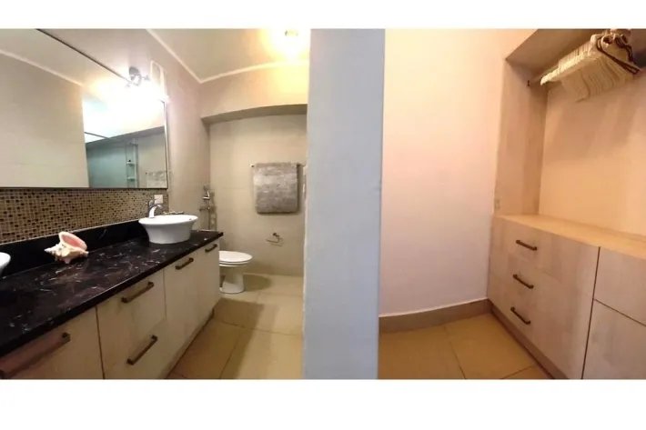se vende apartamento frente al mar en ph bahia, neuva gorgona panama o...