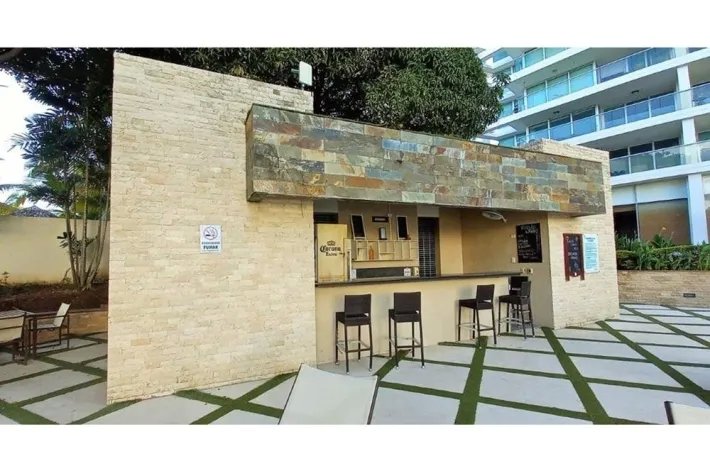se vende apartamento frente al mar en ph bahia, neuva gorgona panama oeste.