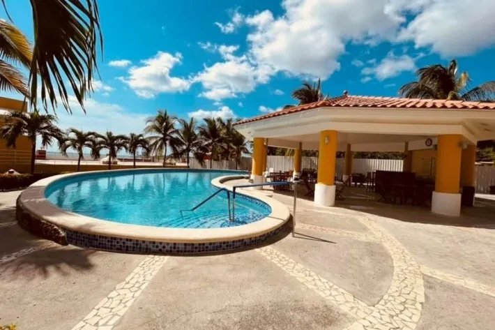 For rent 2 bedroom apartment playa serena, nueva gorgona, panama oeste