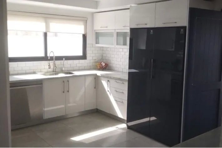Casa remodelada en venta en Vista Mar, San Carlos