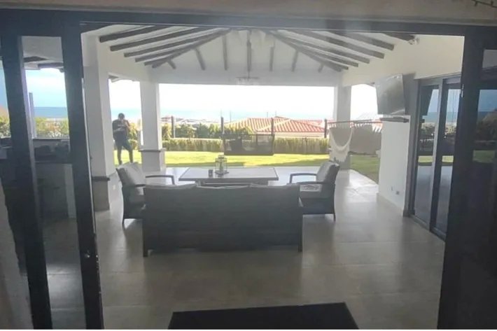 Casa remodelada en venta en Vista Mar, San Carlos
