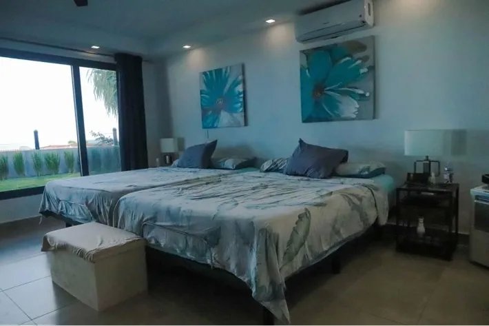 Casa remodelada en venta en Vista Mar, San Carlos