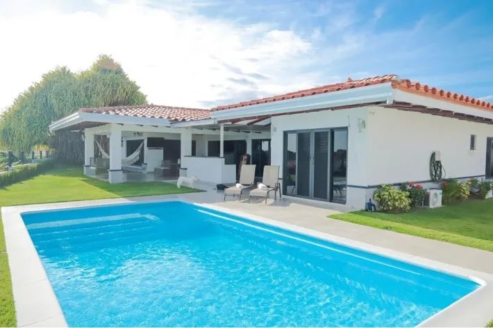 Casa remodelada en venta en Vista Mar, San Carlos