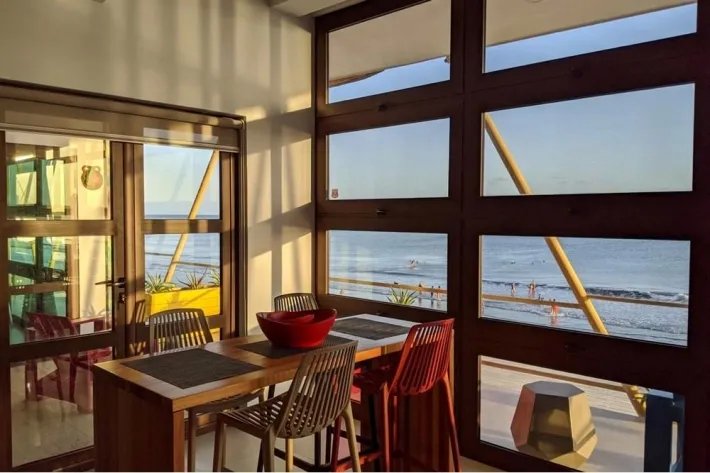 for rent beachfront apartment located in nueva gorgona, Panama o este