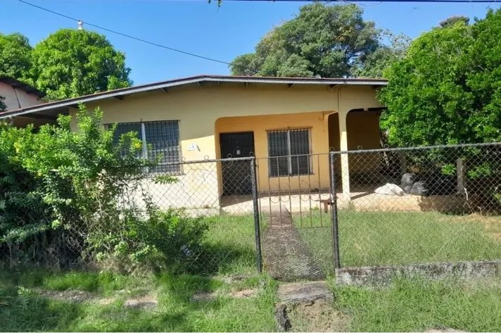 Se vende esta propiedad en Centro de Santiago de Veraguas