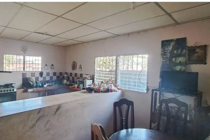 Se vende casa comercial en Barrio Balboa, Panamá Oeste