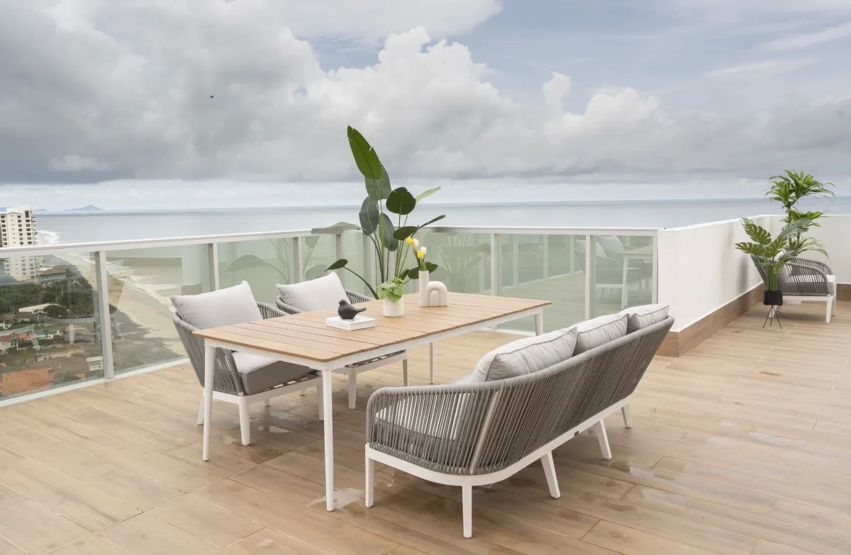 Apartments for sale in Playa Malibu, West Panama