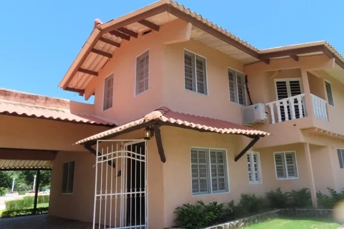 Casa de playa en venta Playa Malibú, Nueva Gorgona