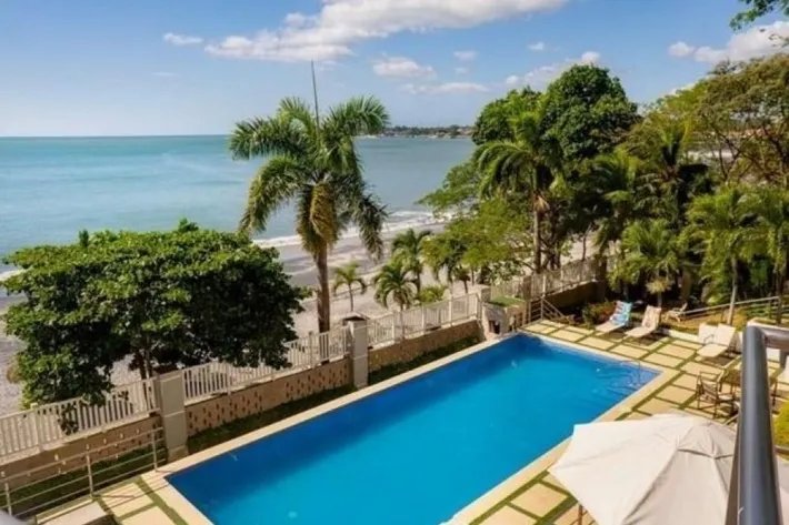 Venta de apartamentos con vista al mar en Nueva Gorgona