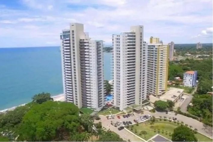 Venta de apartamentos con vista al mar en Nueva Gorgona