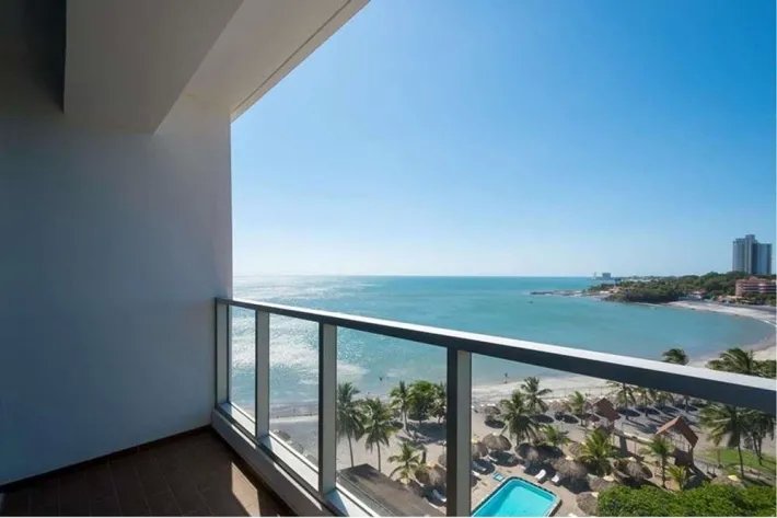 Venta de apartamento con vista al mar en PH Royal Palm, Nueva Gorgona,...