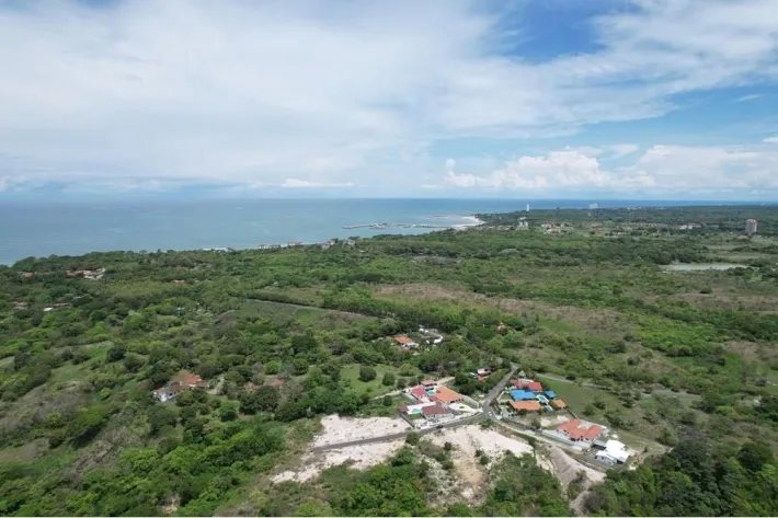 Se vende lote de terreno en Costa Esmeralda, San Carlos