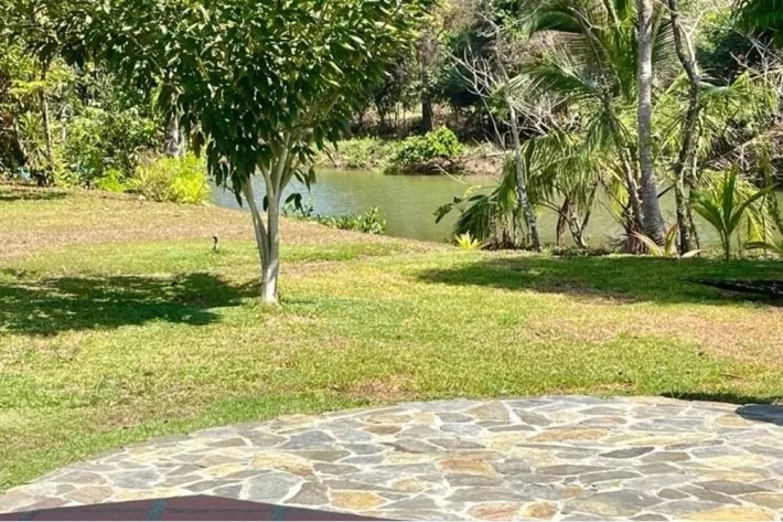 Venta de casa en Torio, Veraguas, Panamá; de 201 metros construidos dentro de un terreno de 3000 metros cuadrados. Excelente oportunidad de vivir en e