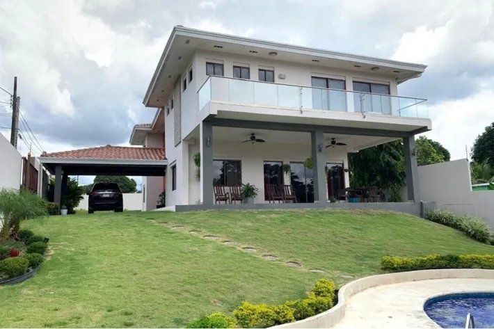 Venta de casa en Santa Clara, La Chorrera