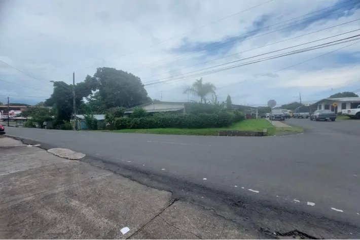Se vende casa comercial de esquina en la Chorrera, Panamá Oeste