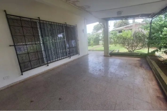 Se vende casa comercial de esquina en la Chorrera, Panamá Oeste