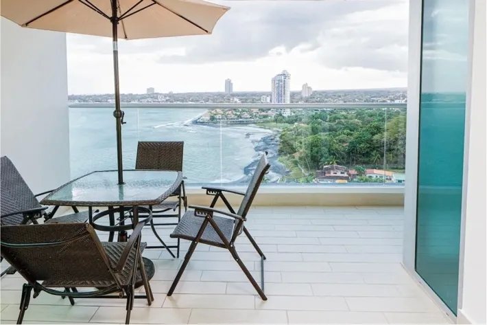 Venta de apartamento en Playa Serena, Gorgona