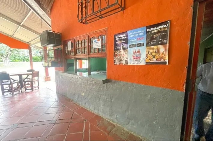Se vende restaurante en Tonosí, Los Santos