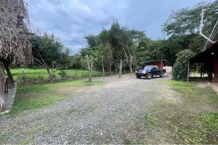 Se vende restaurante en Tonosí, Los Santos