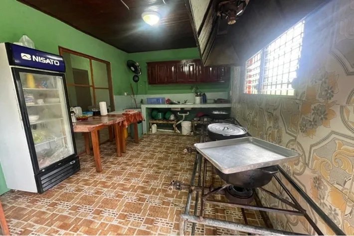 Se vende restaurante en Tonosí, Los Santos