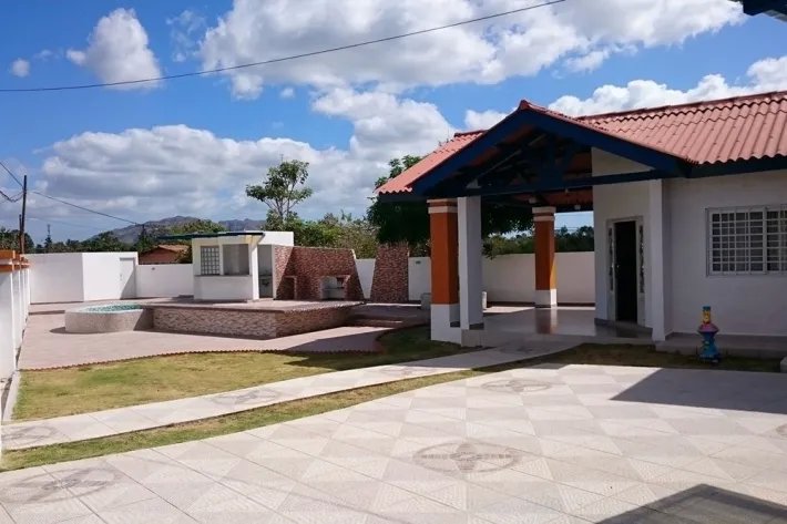House for sale in Gorgona, West Panama