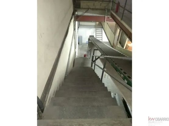 Warehouse For Rent in France Field