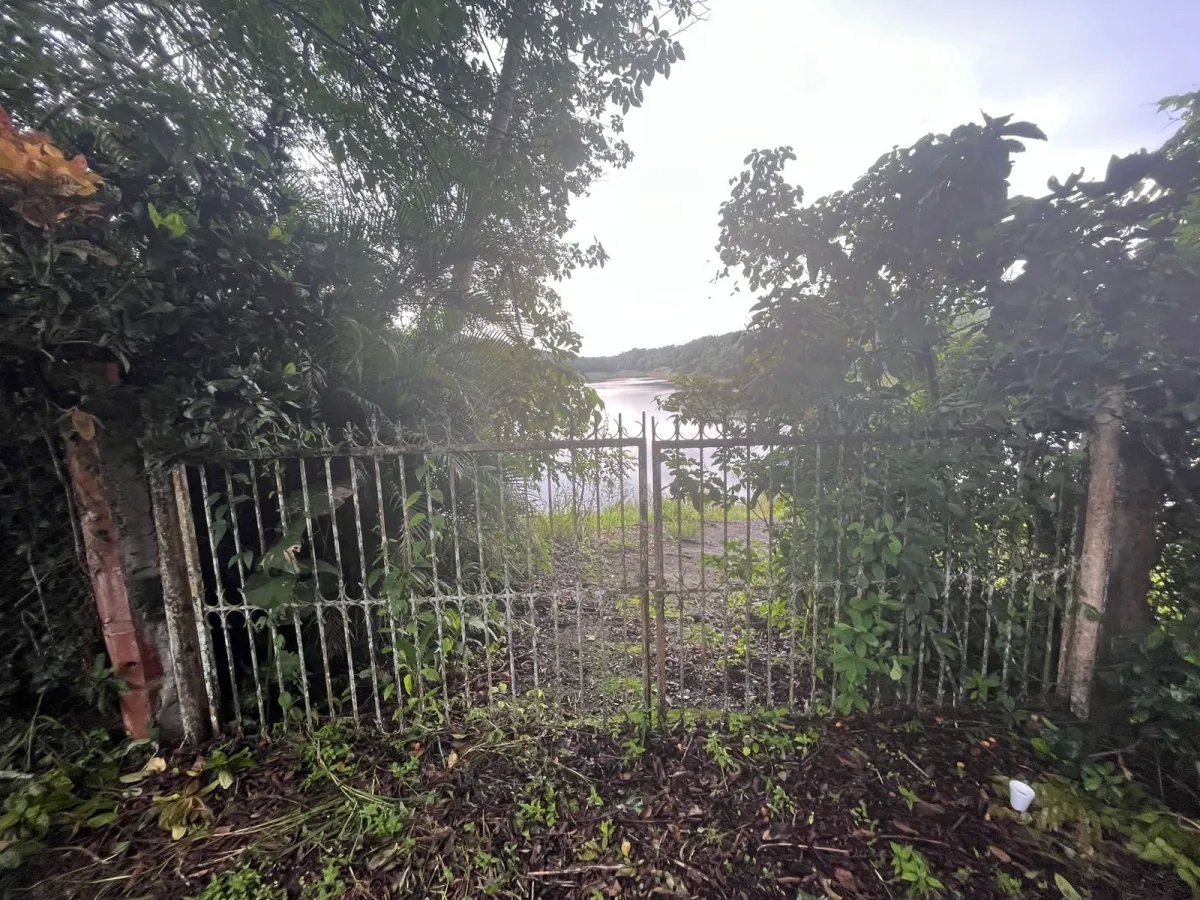 Se vende lote en Isla Verde, San Juan, Colón