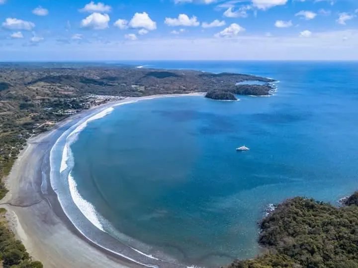 Terreno frente al mar en venta en Playa Venado, Los Santos