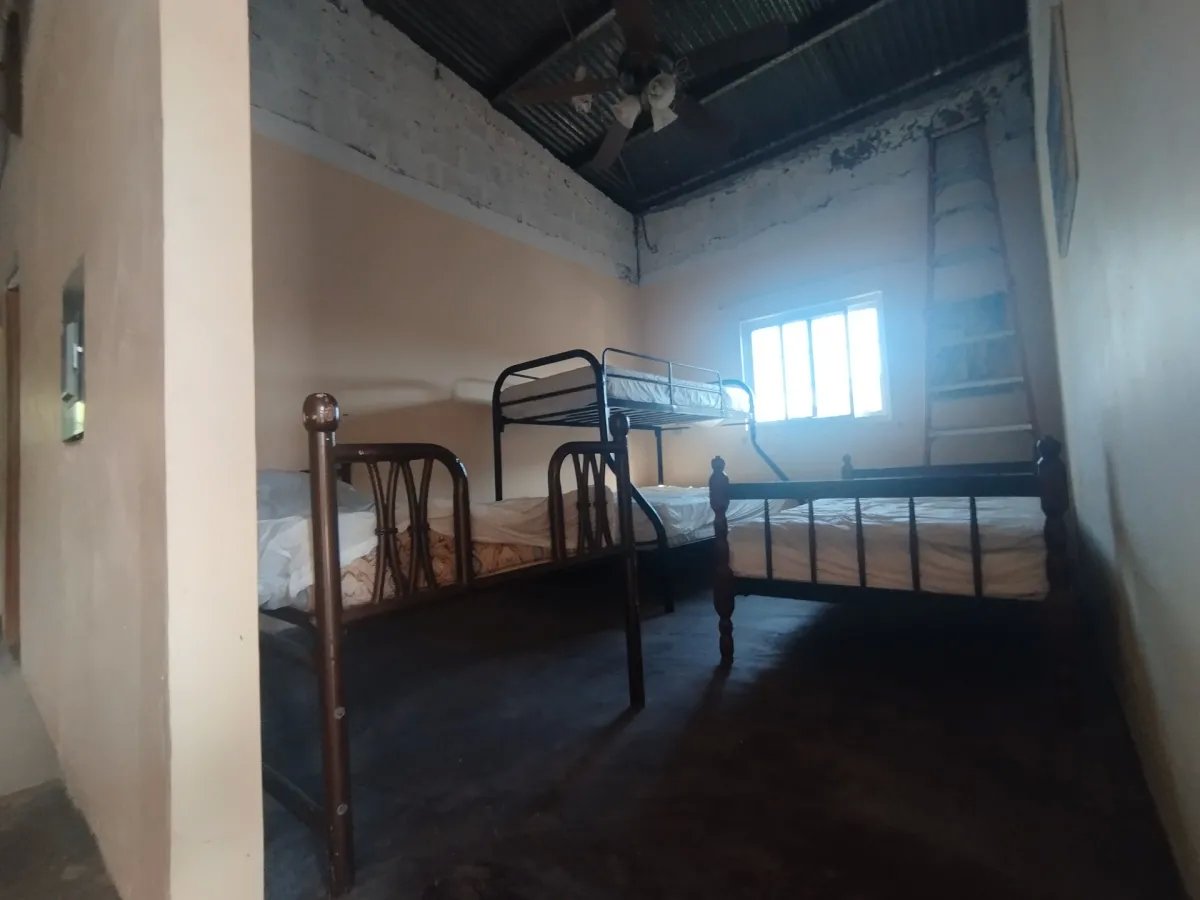 Se alquila casa en Pedasí