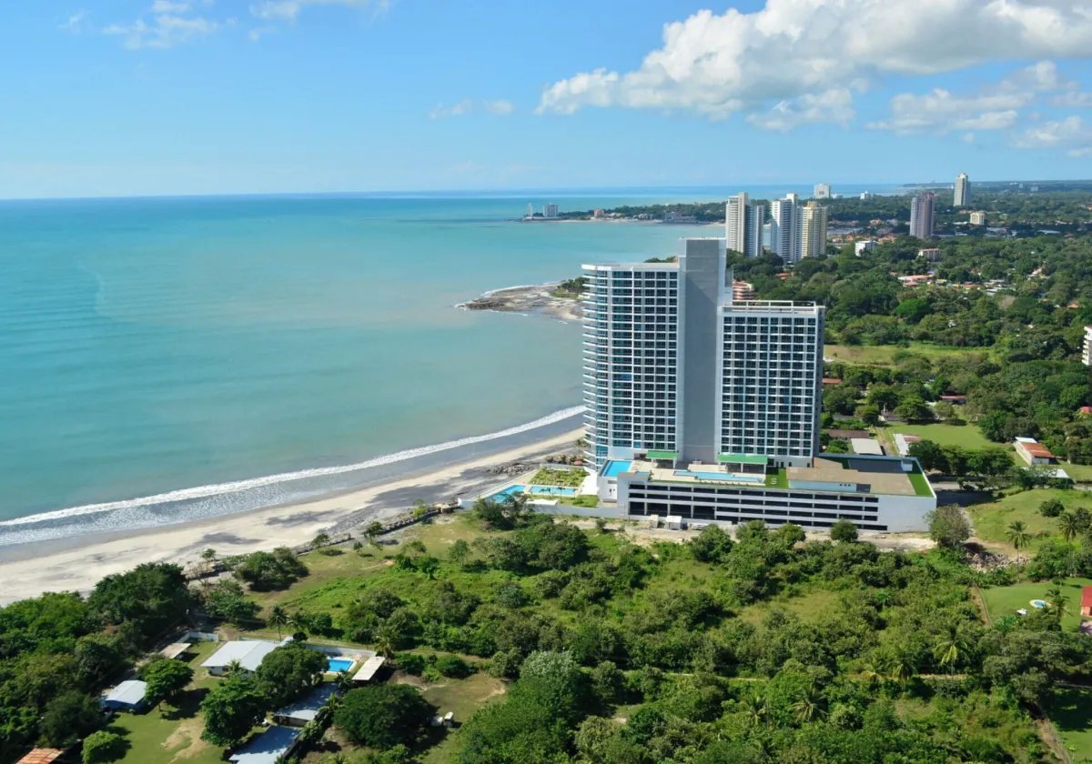 Apartamento con Vista al Mar en Playa Gorgona  Royal Palm